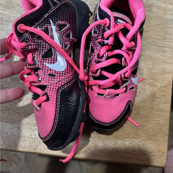 Nike Kids Pink and Black Ball Cleats - Picture 13 of 16